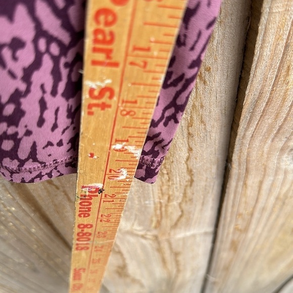 Athleta salutations – pocket printed 7/8 tight leggings size 3X - Picture 2 of 8